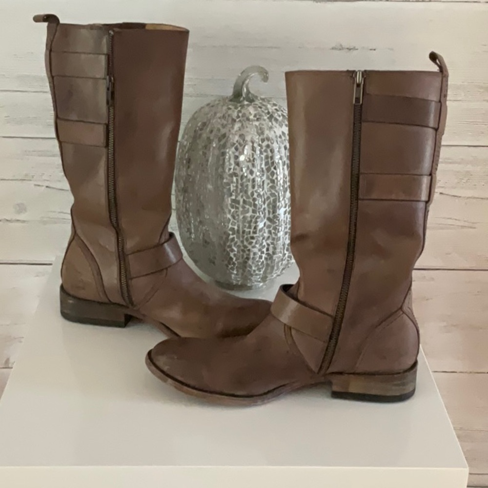 Lucchese Spirit Tan Leather Boots